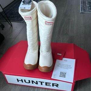 Hunter Intrepid Tall Snow Boots